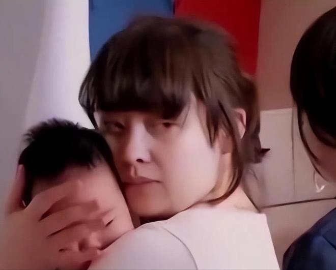 婆包地种菜穿旧衣像村里人给孙女备嫁妆开元棋牌app梅婷晒北京2层别墅公(图4)