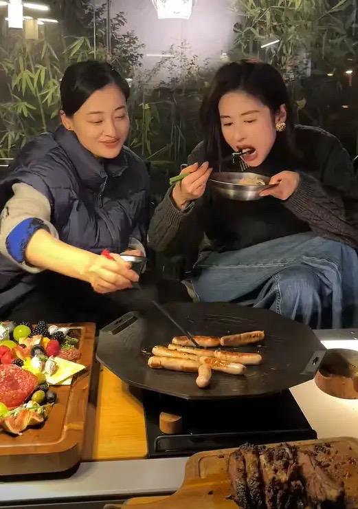 婆包地种菜穿旧衣像村里人给孙女备嫁妆开元棋牌app梅婷晒北京2层别墅公(图16)