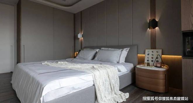 湾壹号售楼处发布：引领新一轮购房热潮开元棋牌试玩上海2025®前湾壹号前(图3)
